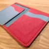 Porte feuille en cuir Bicolore grande ouverturesur mesure.